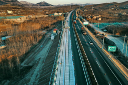 中國(guó)或?qū)⑽迦f(wàn)億投資公路網(wǎng) 加快高速公路建設(shè)